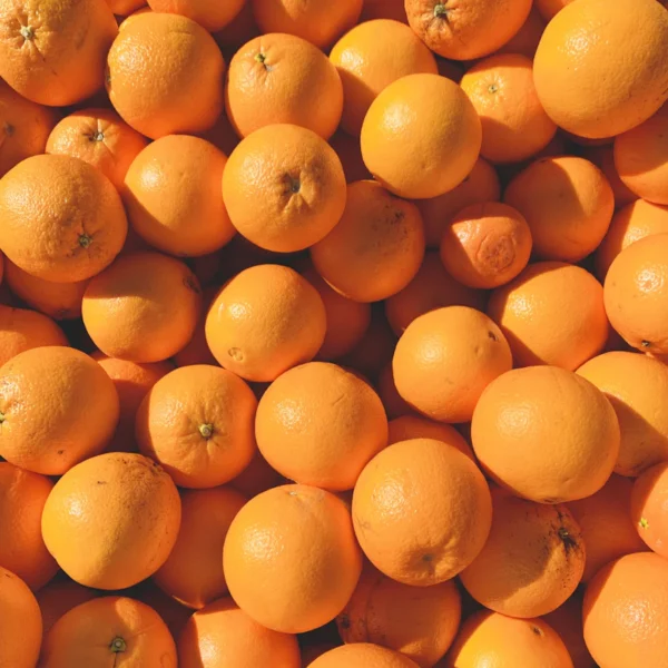 Valencia Juicing Oranges 8-Count — Fresh Produce at Peasley Store